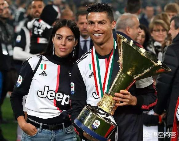 1767838799824256.jpg 金球奖梅西c罗范戴克投票情况.jpg